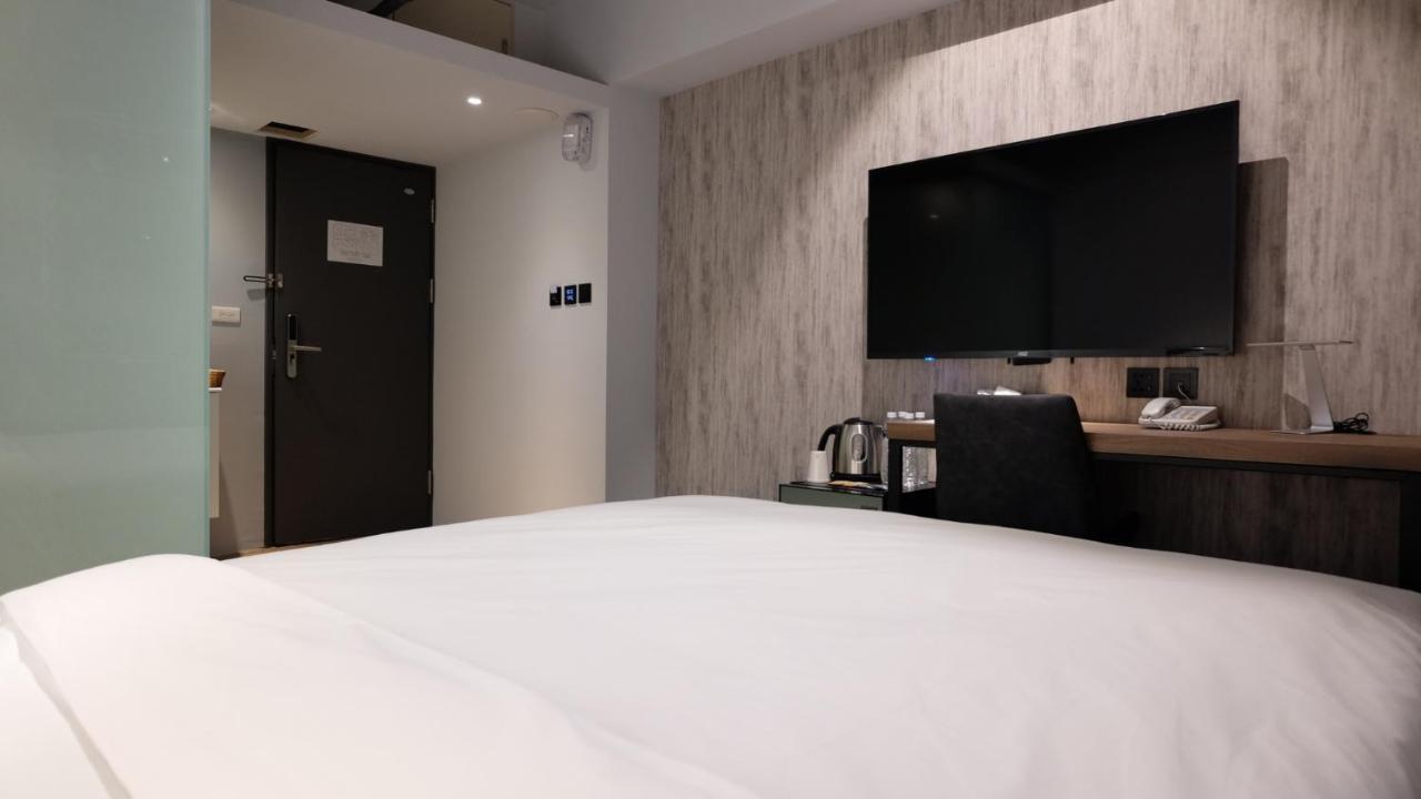 Doudian Ddinn Hotel Taichung Exterior photo