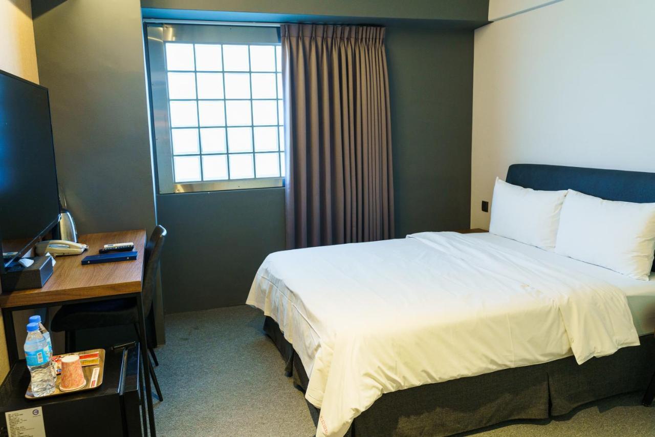 Doudian Ddinn Hotel Taichung Exterior photo