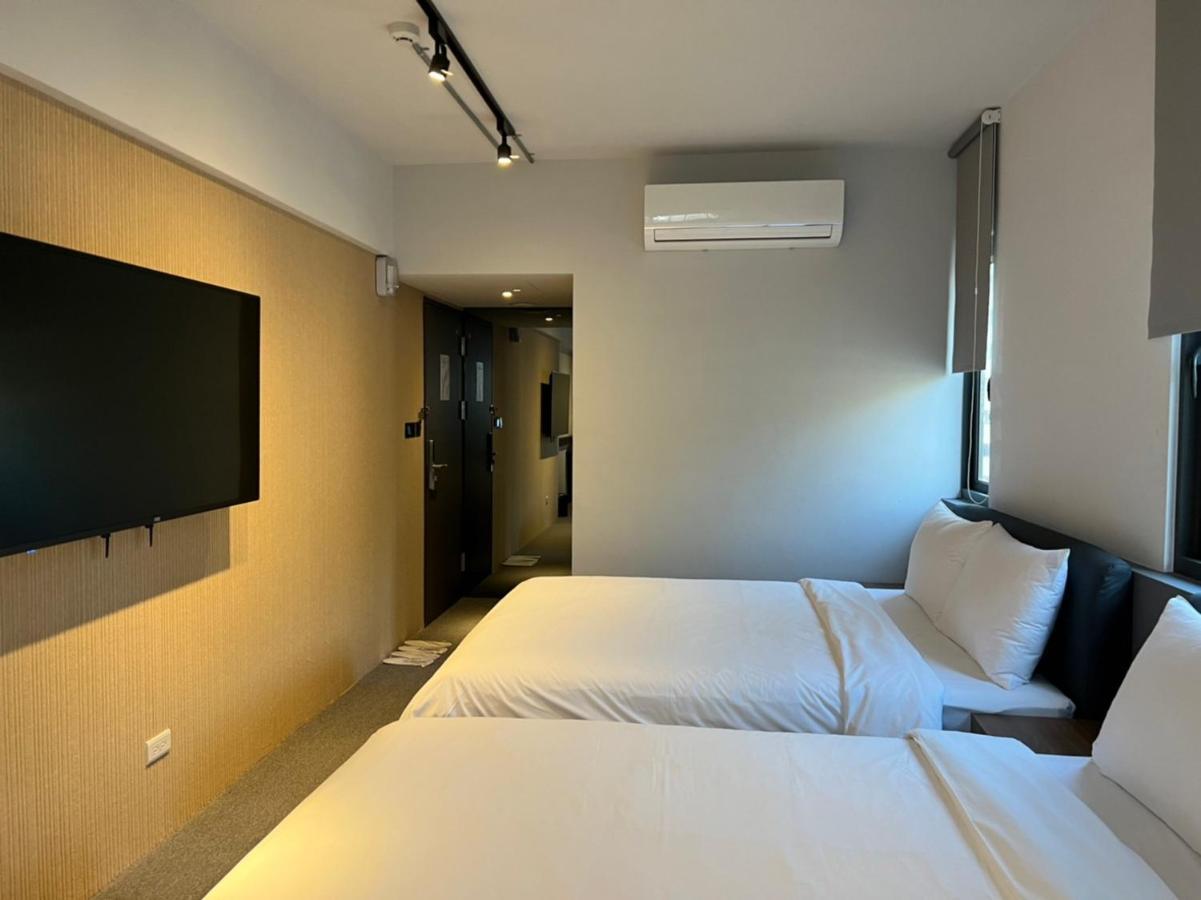 Doudian Ddinn Hotel Taichung Exterior photo