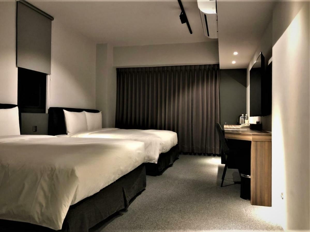Doudian Ddinn Hotel Taichung Exterior photo